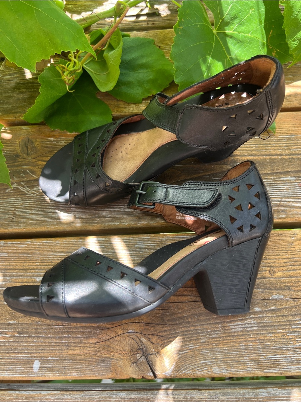 Cobb Hill by New Balance Janna Black Women's Leather Sandals with Ankle Strap